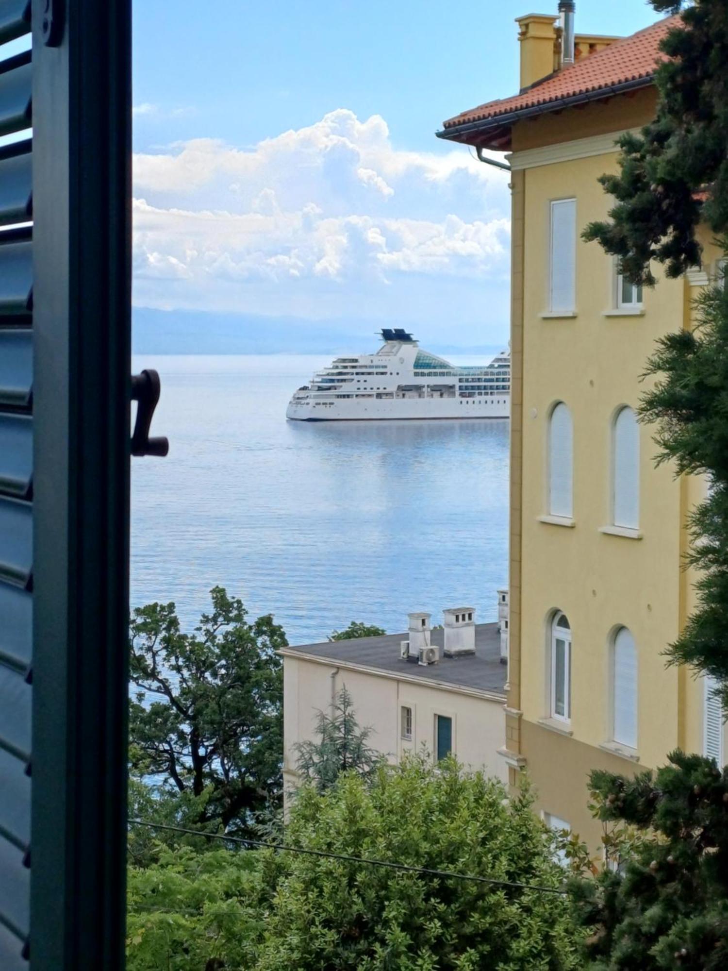 Apartment Zdenka - 100 M From The Beach 奥帕提亚 外观 照片