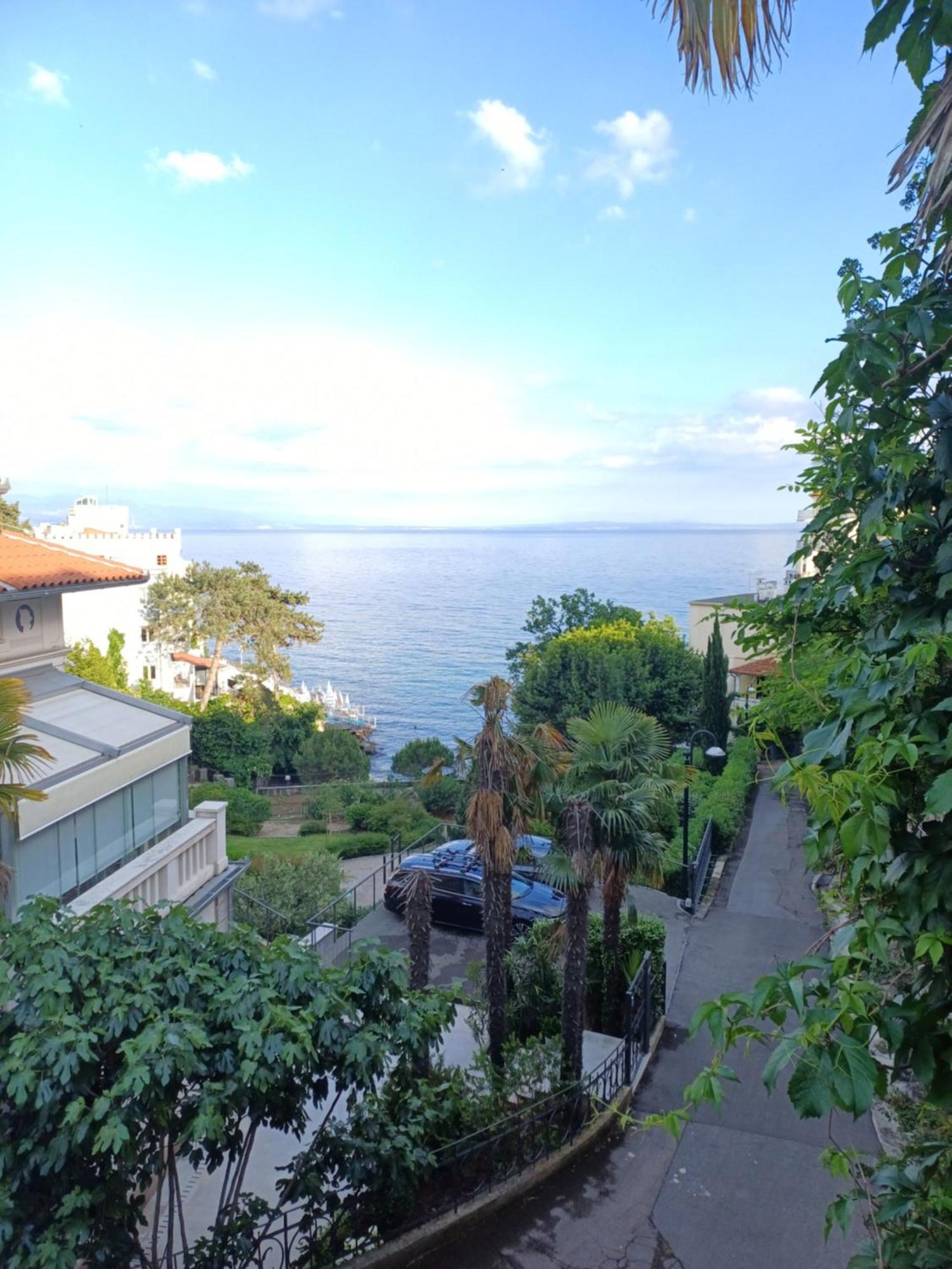 Apartment Zdenka - 100 M From The Beach 奥帕提亚 外观 照片